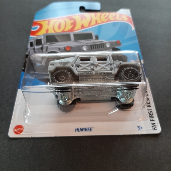 Hot Wheels Humvee 2024 HW First Response Collection Gray Military Hummer - Picture 9 of 11